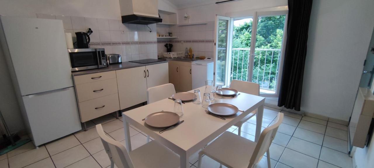 Appartement 45 M² Proche Du Centre Ville Lunel  Eksteriør billede