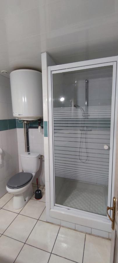 Appartement 45 M² Proche Du Centre Ville Lunel  Eksteriør billede